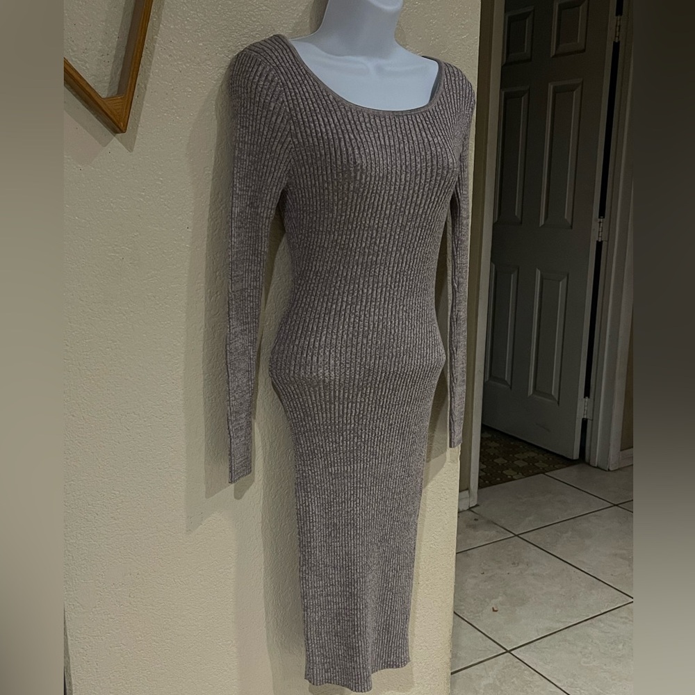 Vintage Say What? Long Sleeve Ribbed Gray Sweater Scoop Neck Dress Midi Length